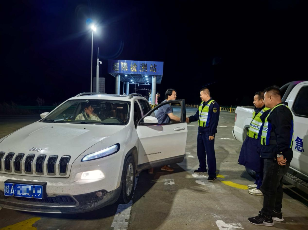 女人与公狍交酡女免费