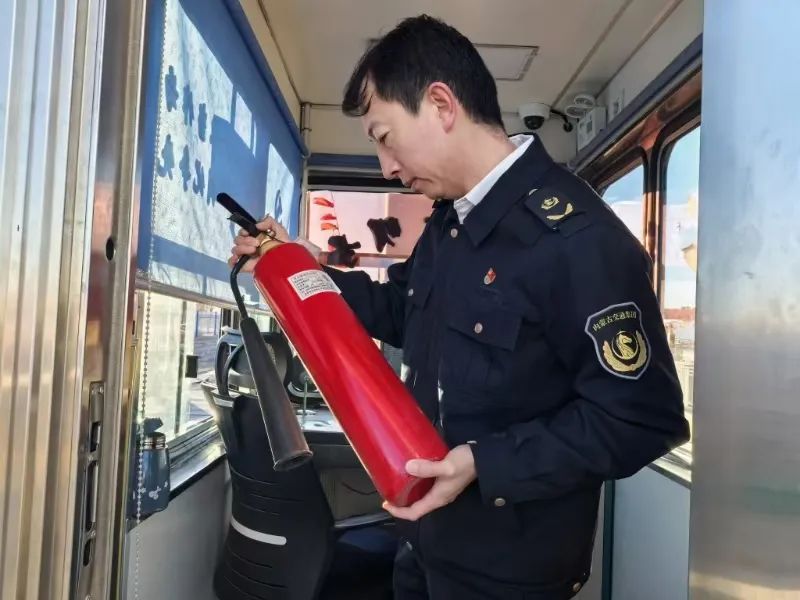 女人与公狍交酡女免费