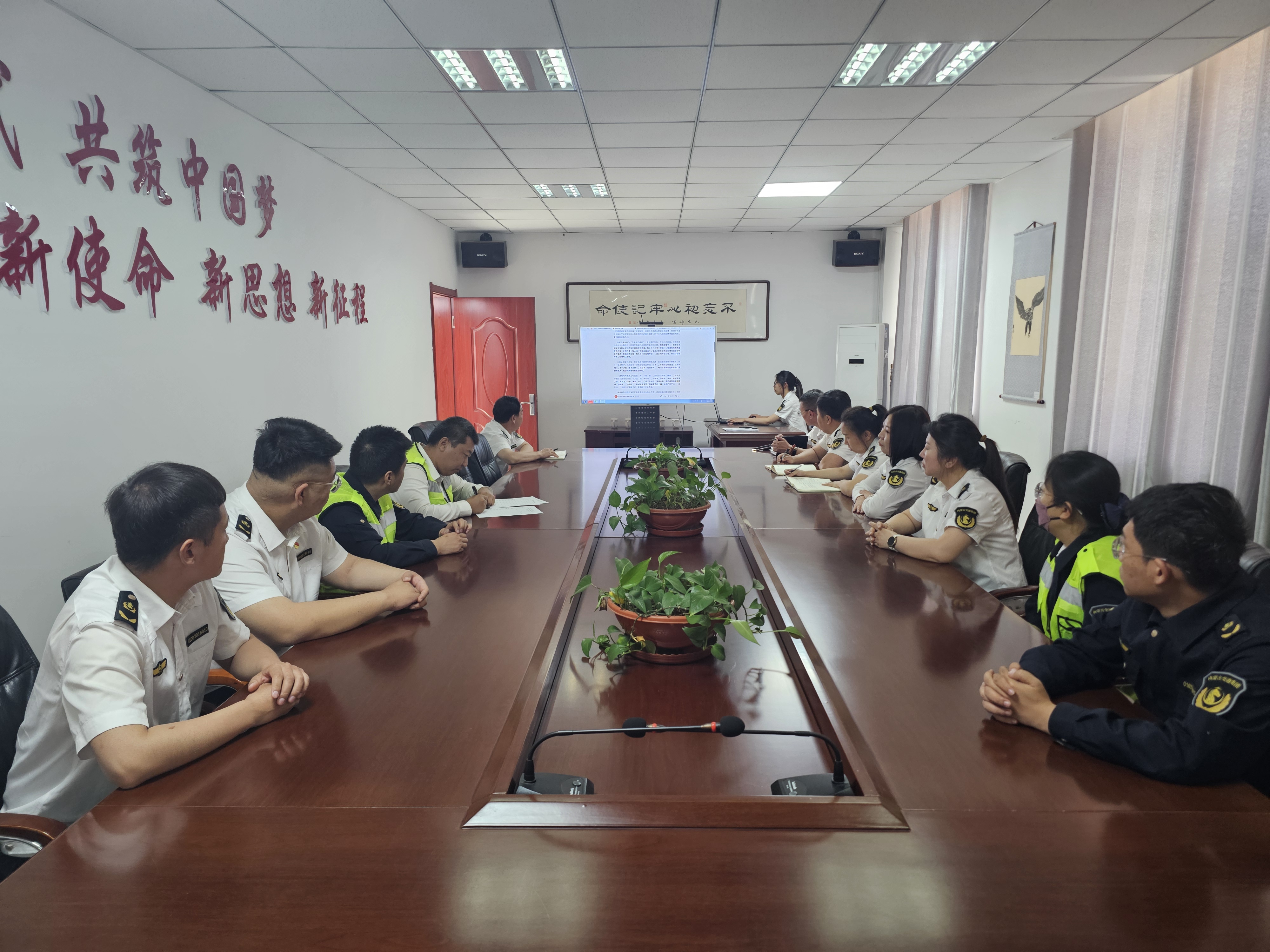 女人与公狍交酡女免费