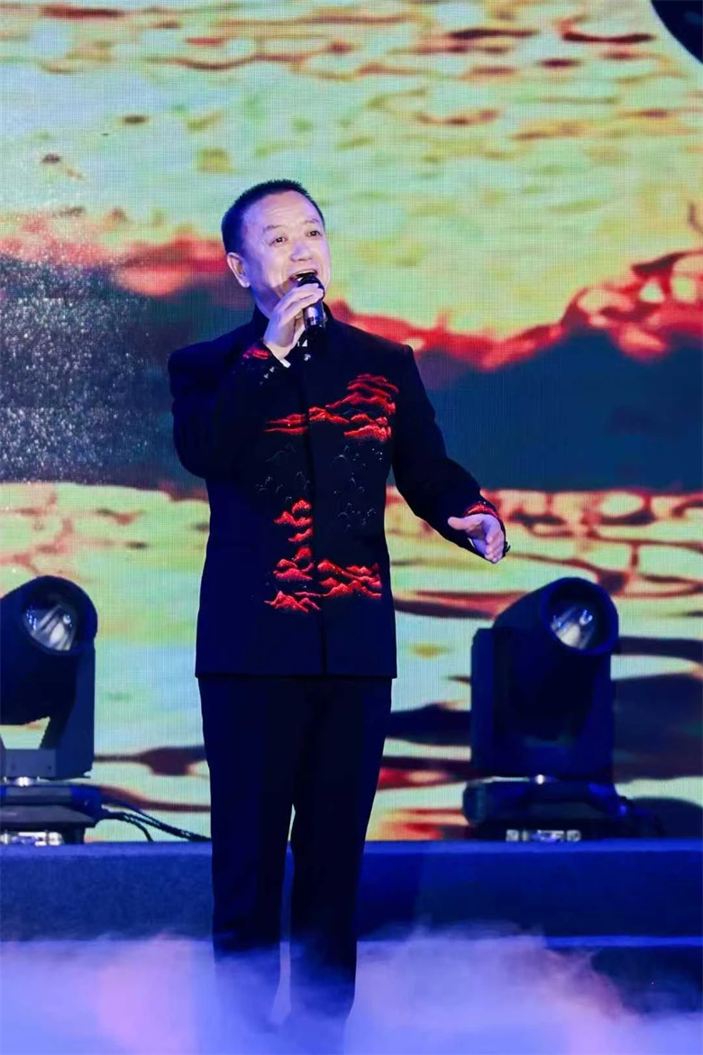 女人与公狍交酡女免费