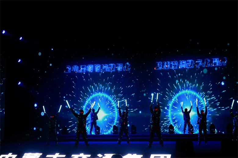 女人与公狍交酡女免费