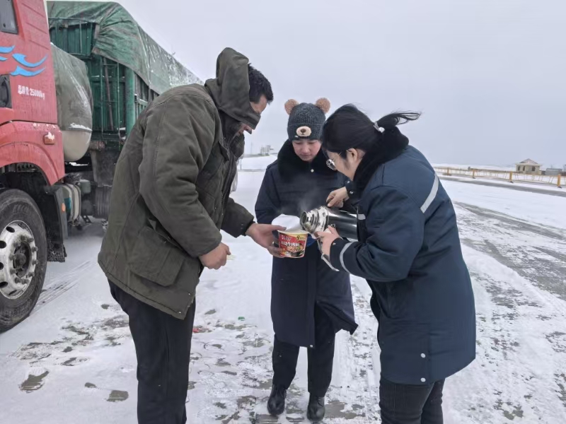 女人与公狍交酡女免费