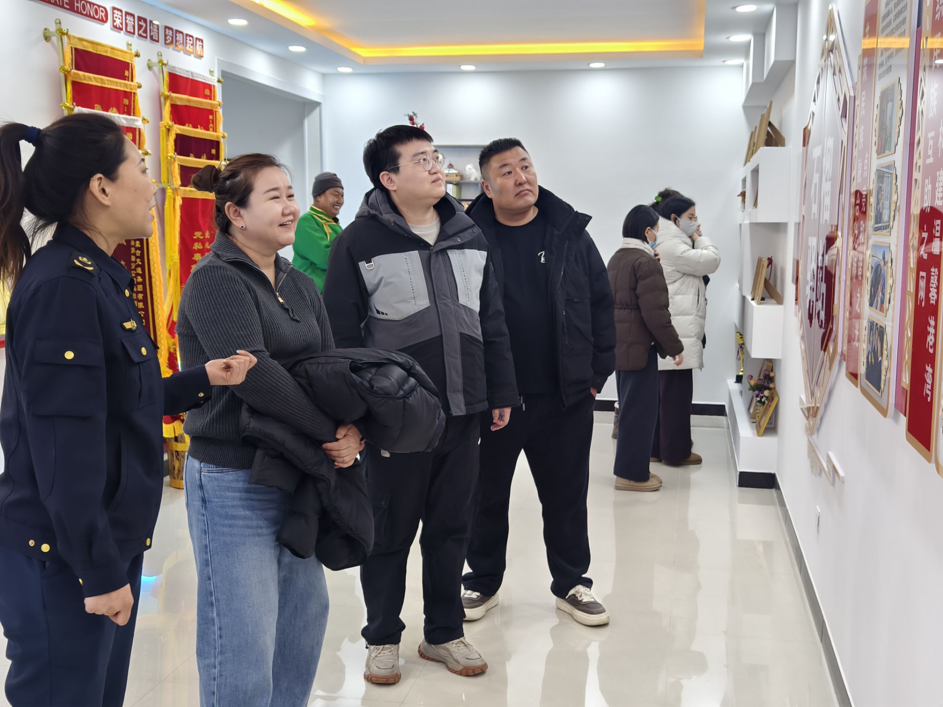 女人与公狍交酡女免费