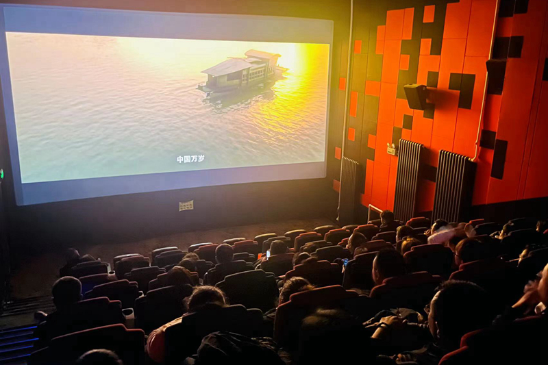 女人与公狍交酡女免费