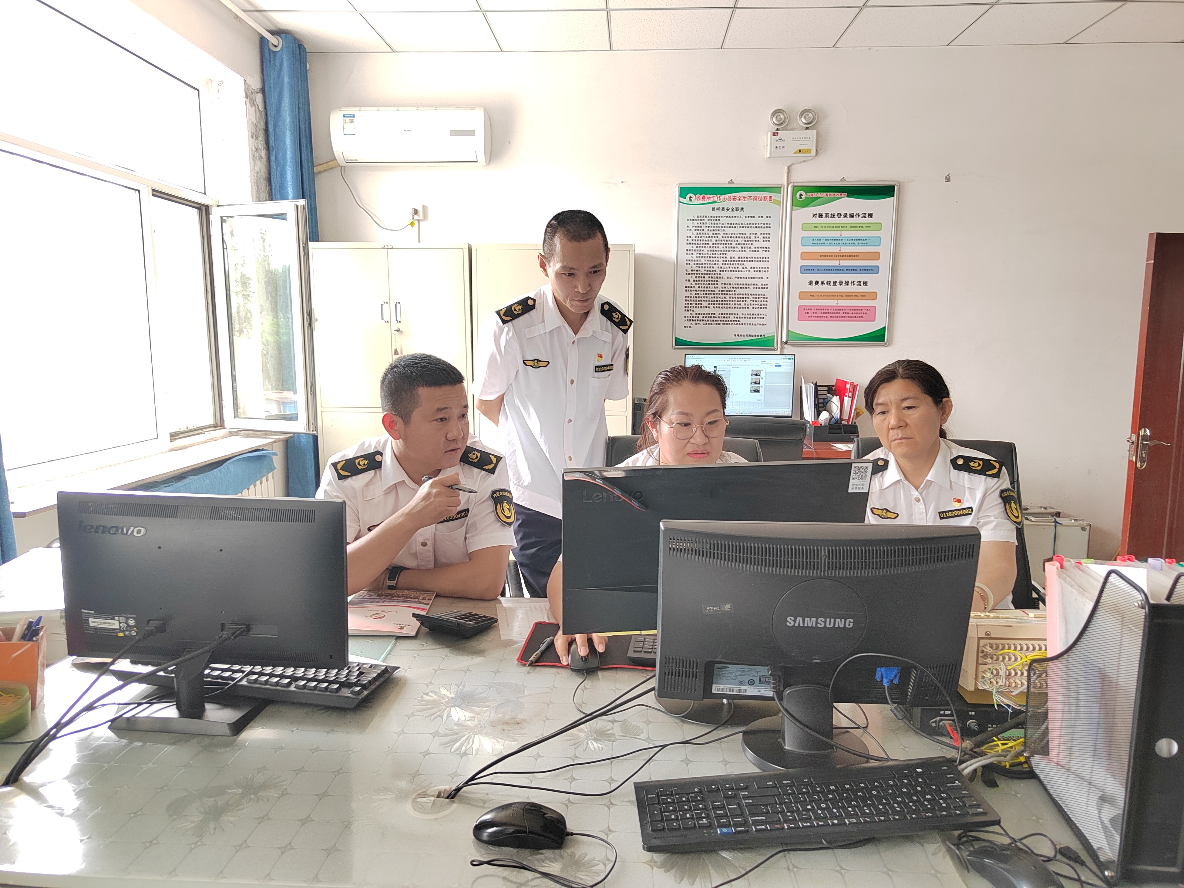 女人与公狍交酡女免费