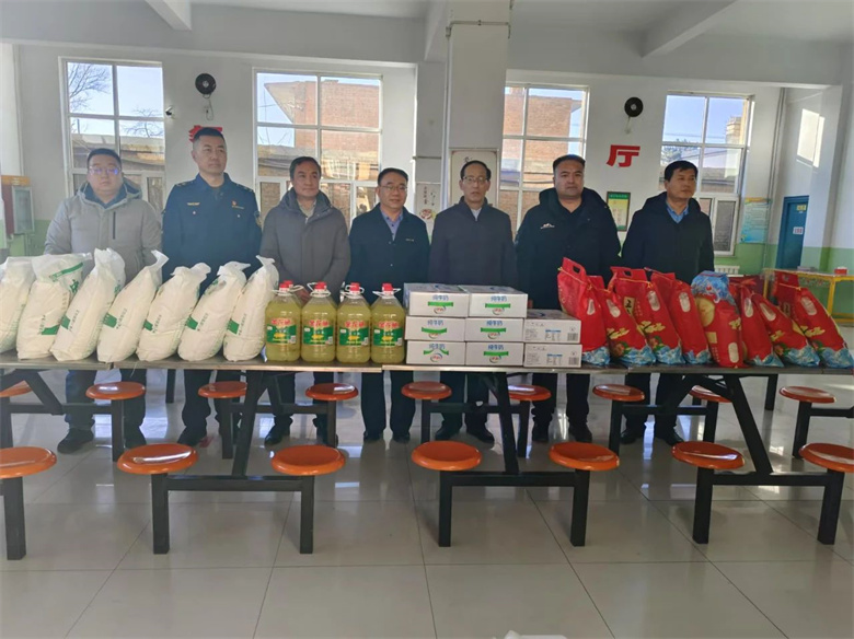 女人与公狍交酡女免费