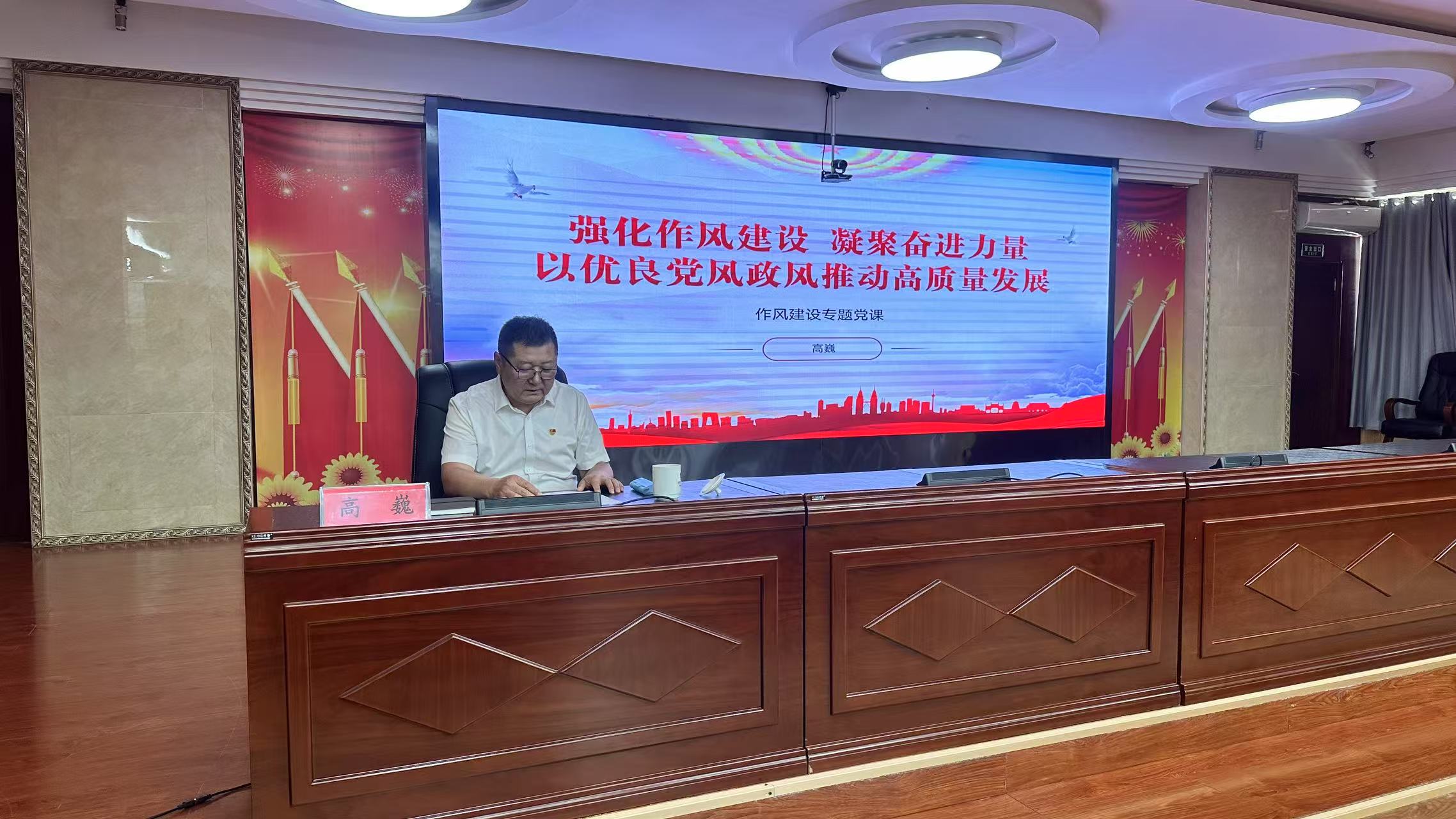 女人与公狍交酡女免费