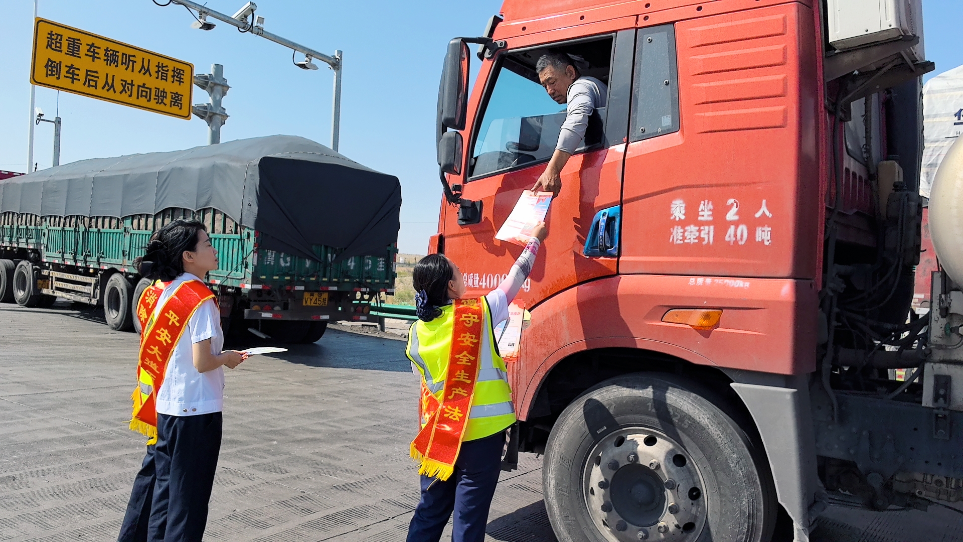 女人与公狍交酡女免费