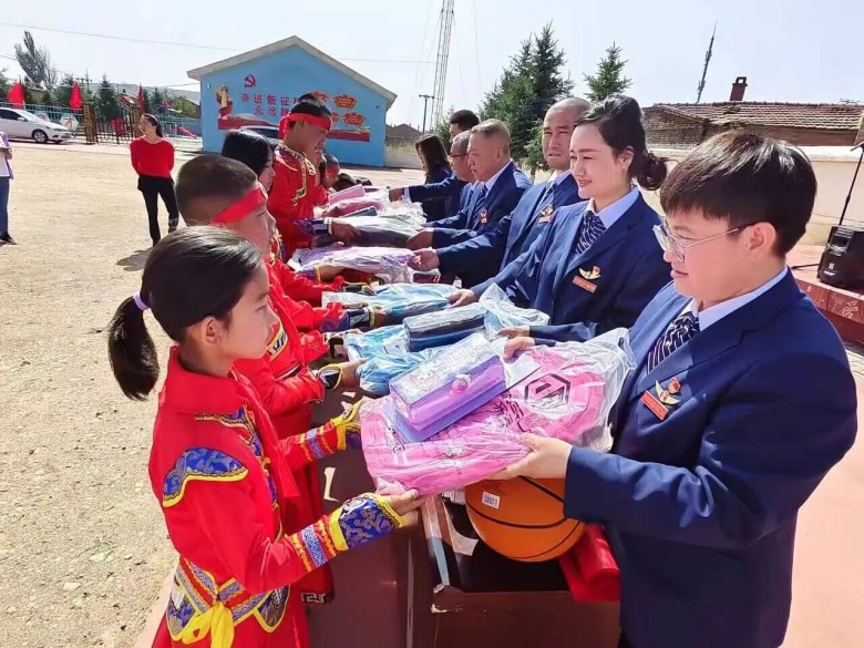 女人与公狍交酡女免费