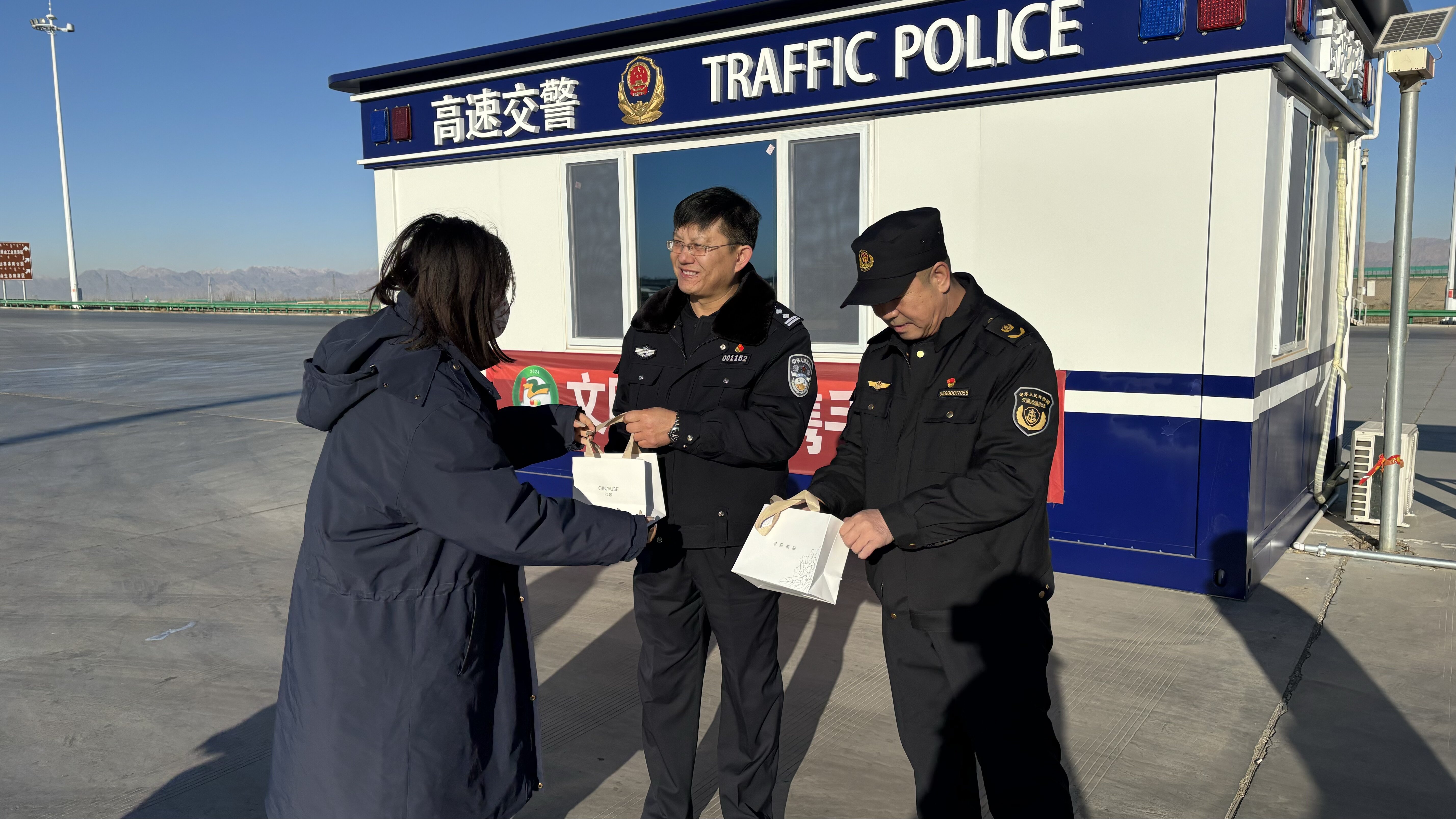 女人与公狍交酡女免费