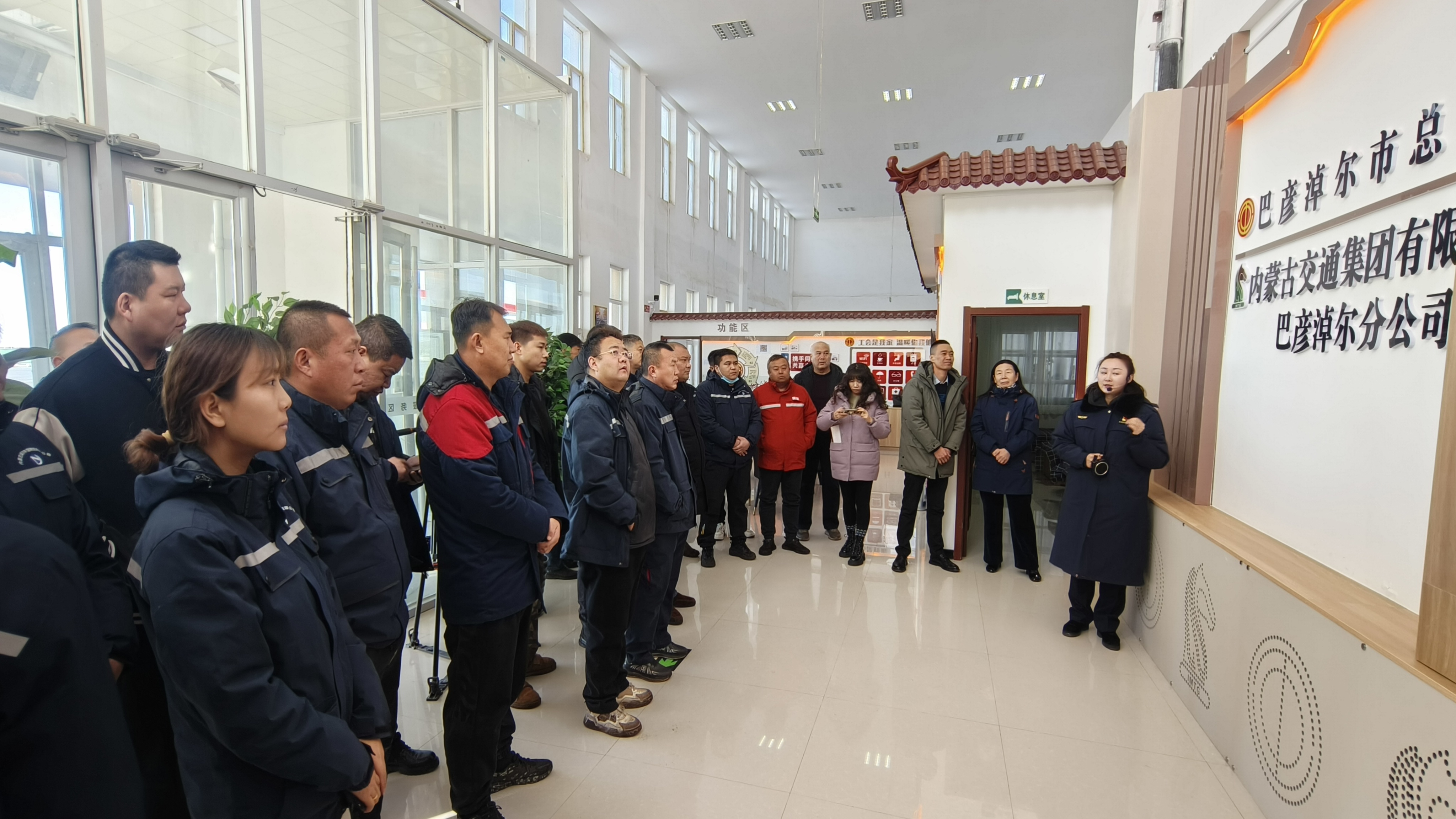 女人与公狍交酡女免费