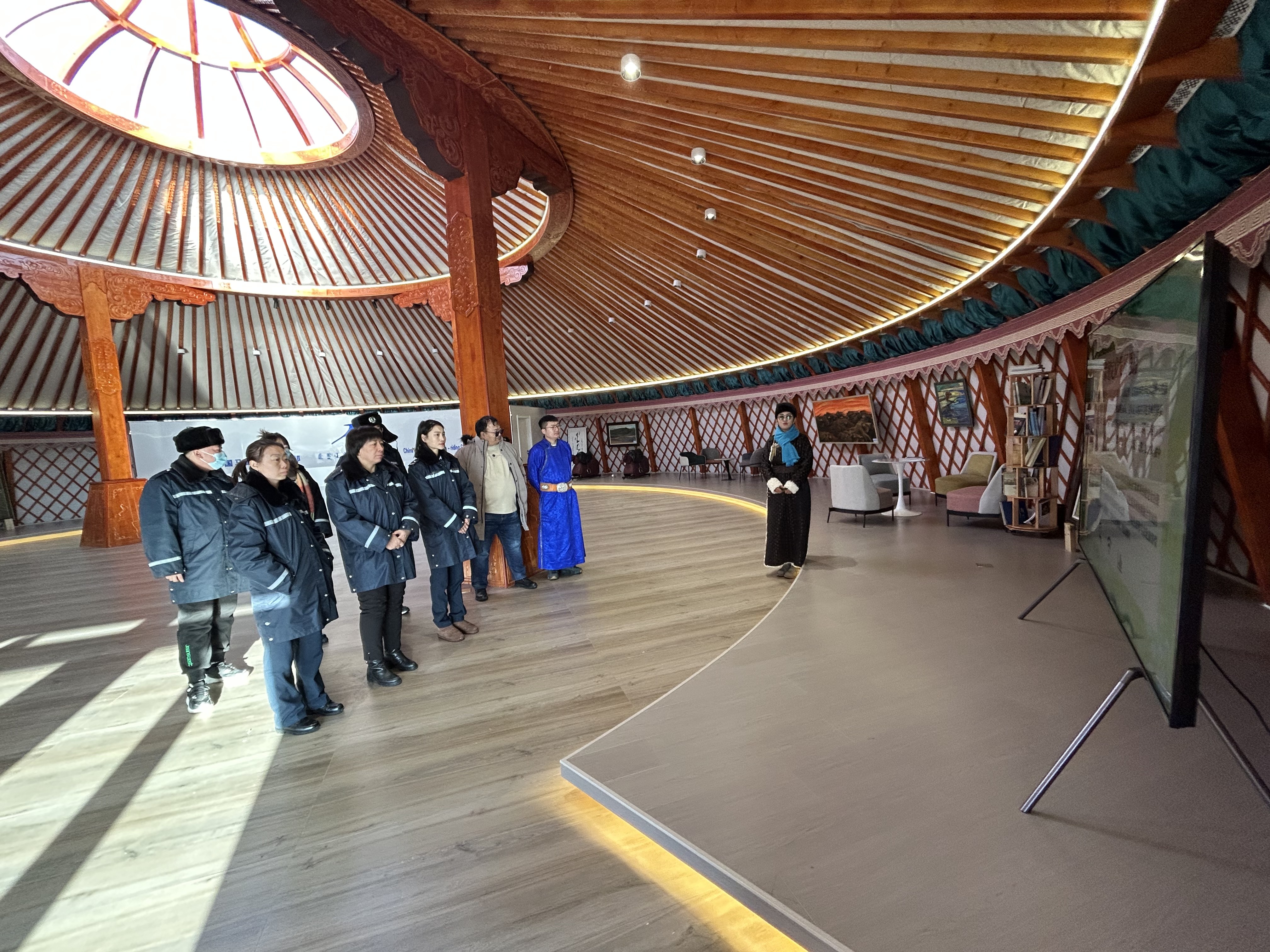 女人与公狍交酡女免费