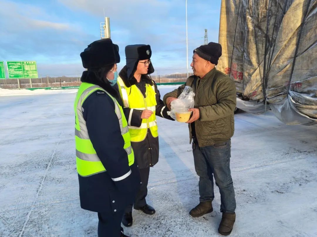 女人与公狍交酡女免费