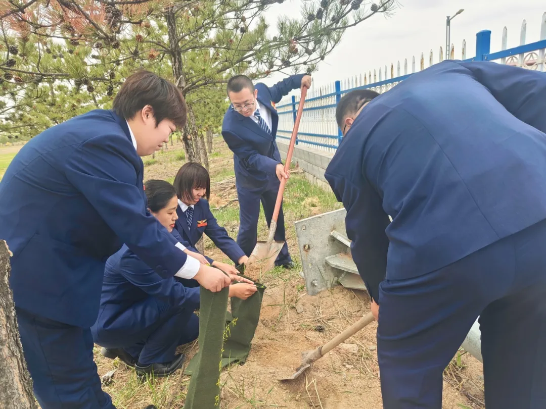 女人与公狍交酡女免费