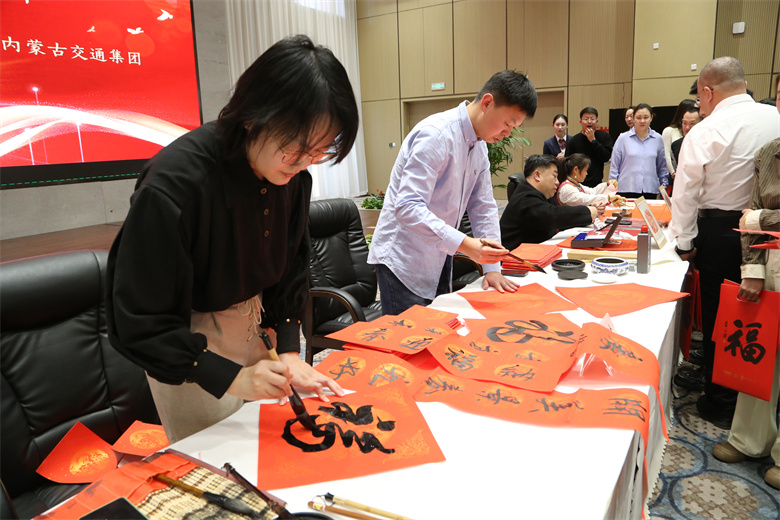 女人与公狍交酡女免费