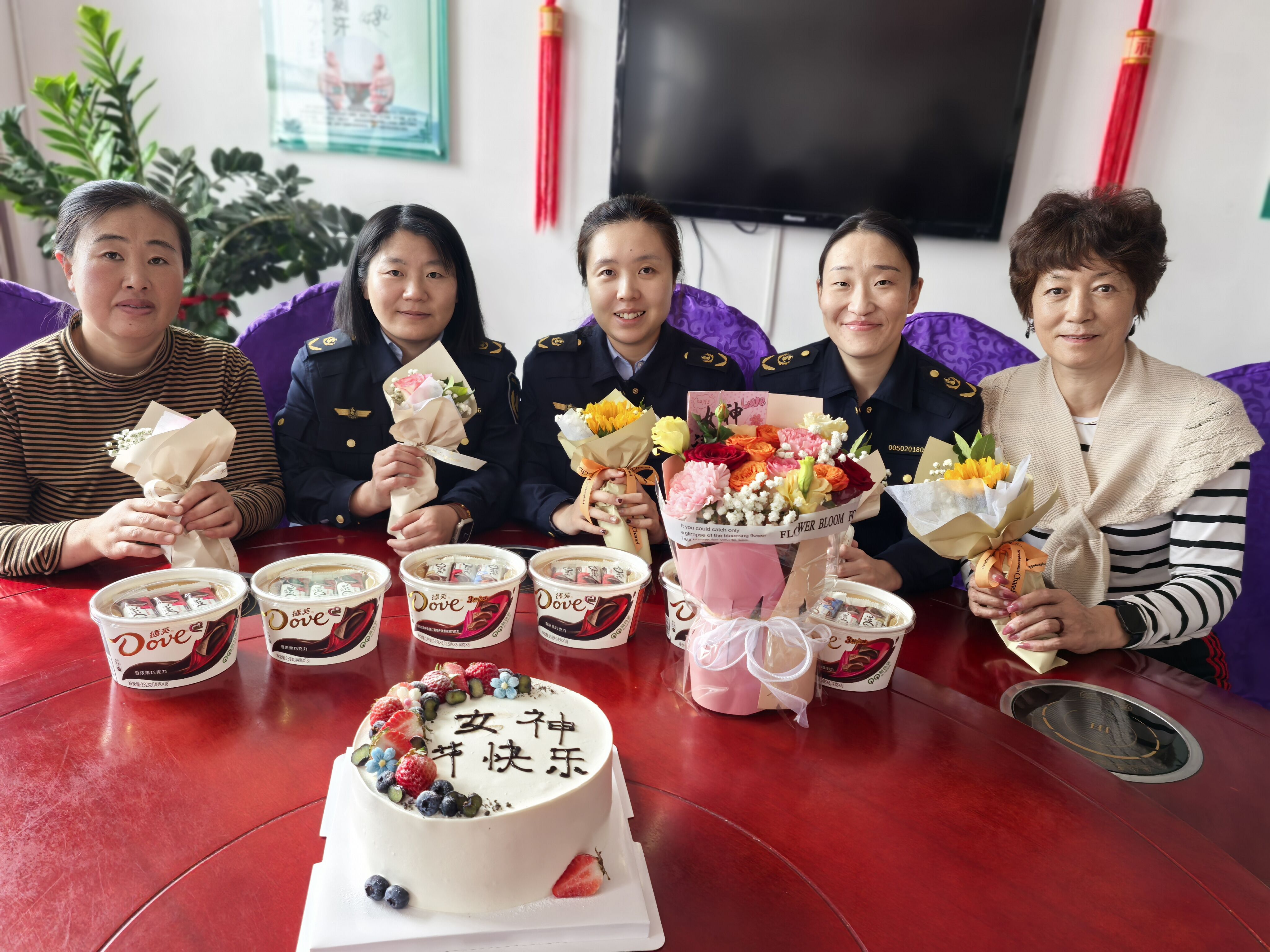 女人与公狍交酡女免费