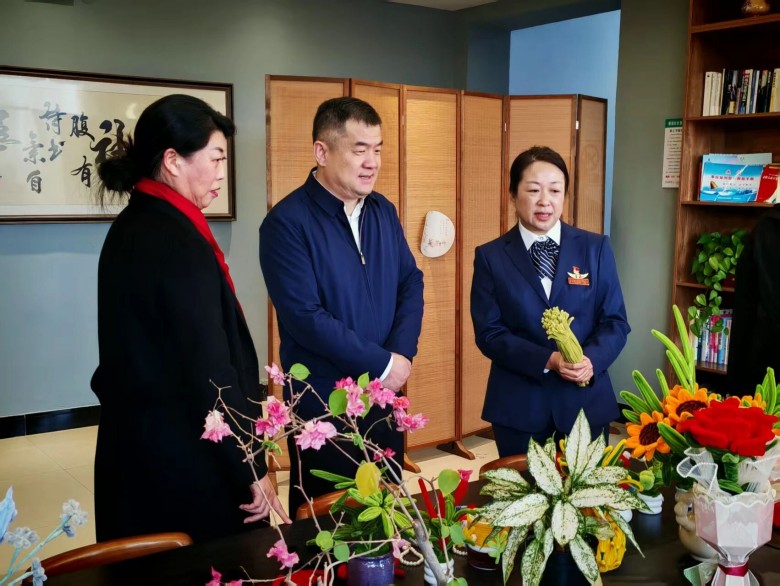 女人与公狍交酡女免费