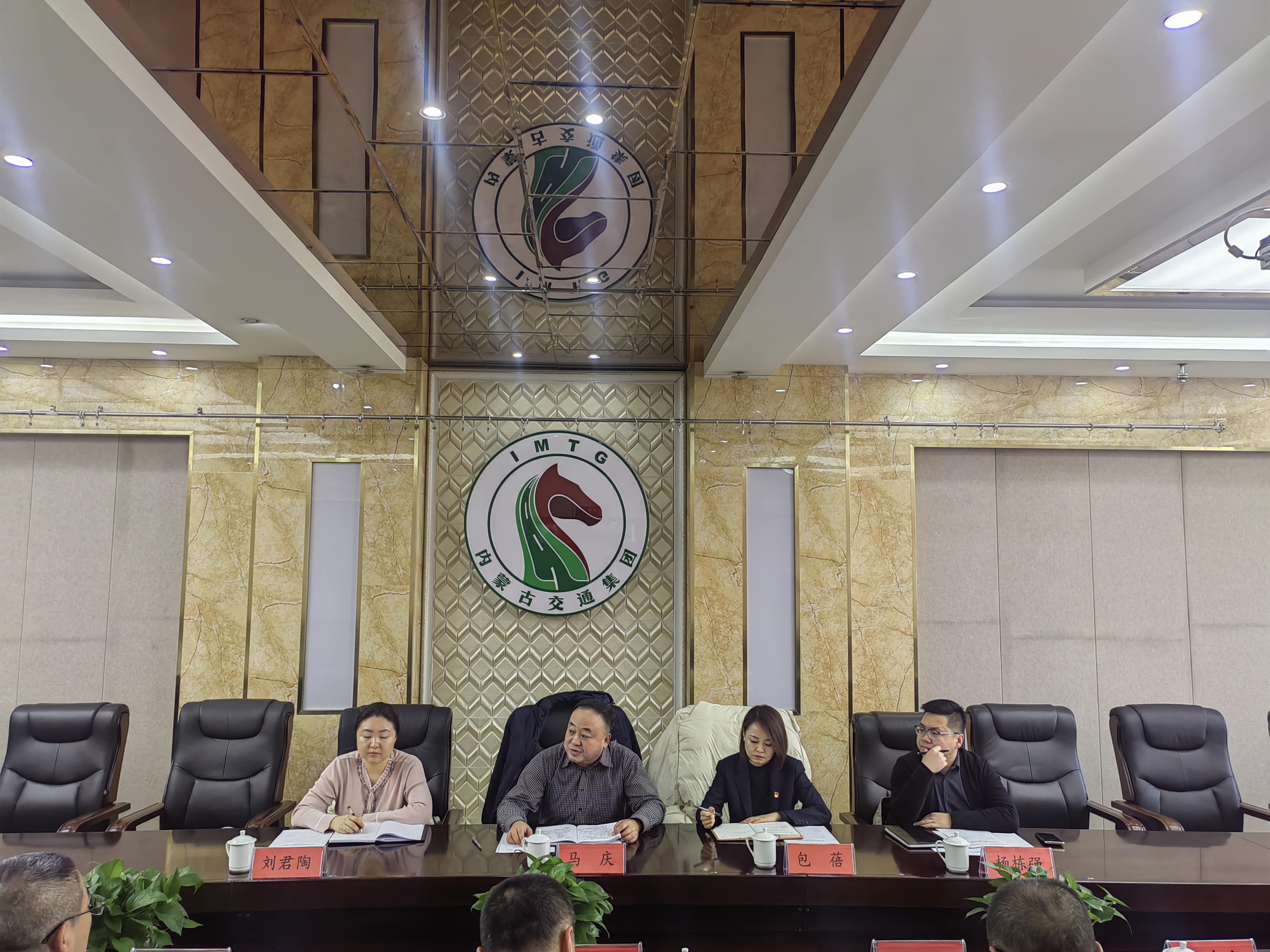 女人与公狍交酡女免费