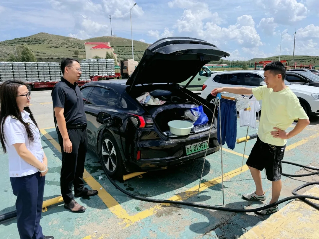 女人与公狍交酡女免费