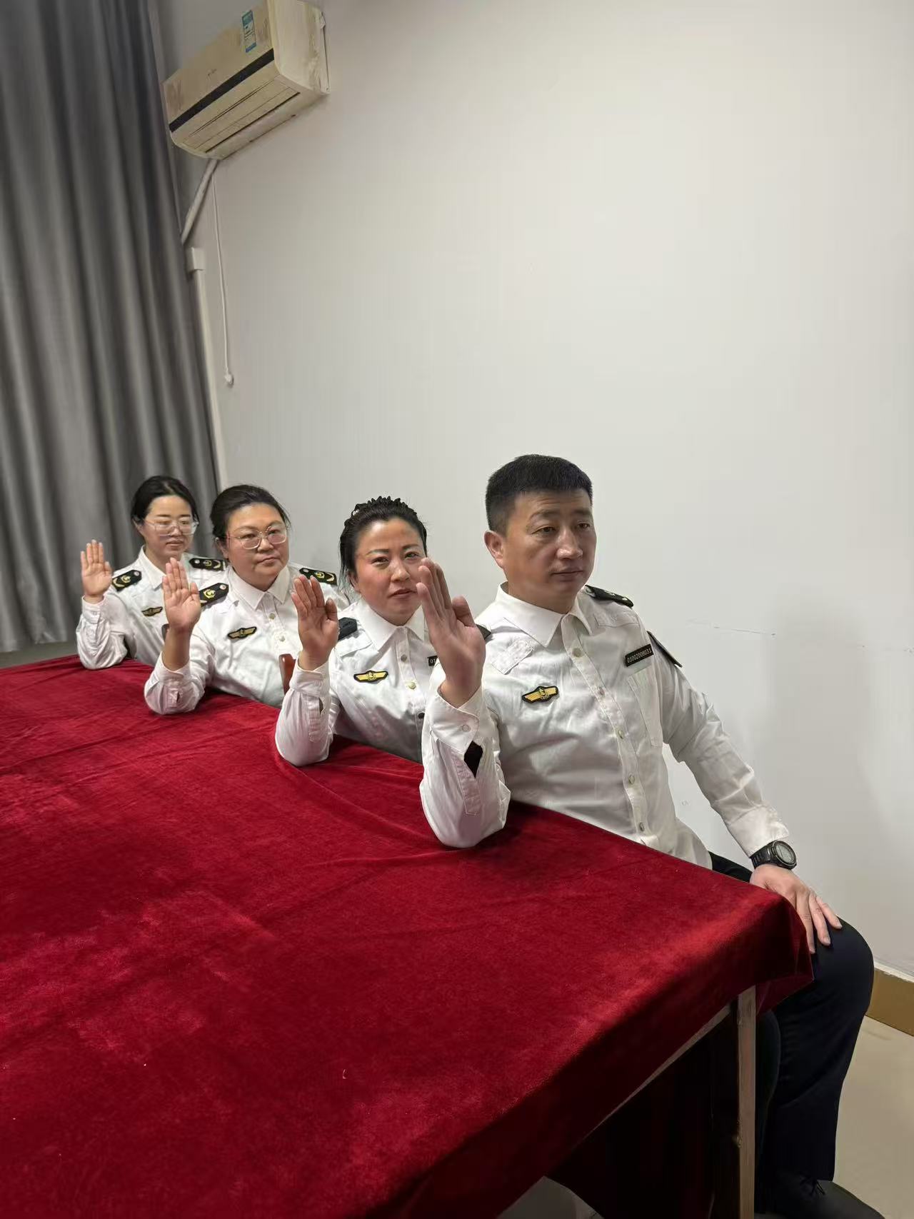 女人与公狍交酡女免费