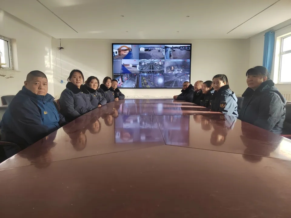 女人与公狍交酡女免费