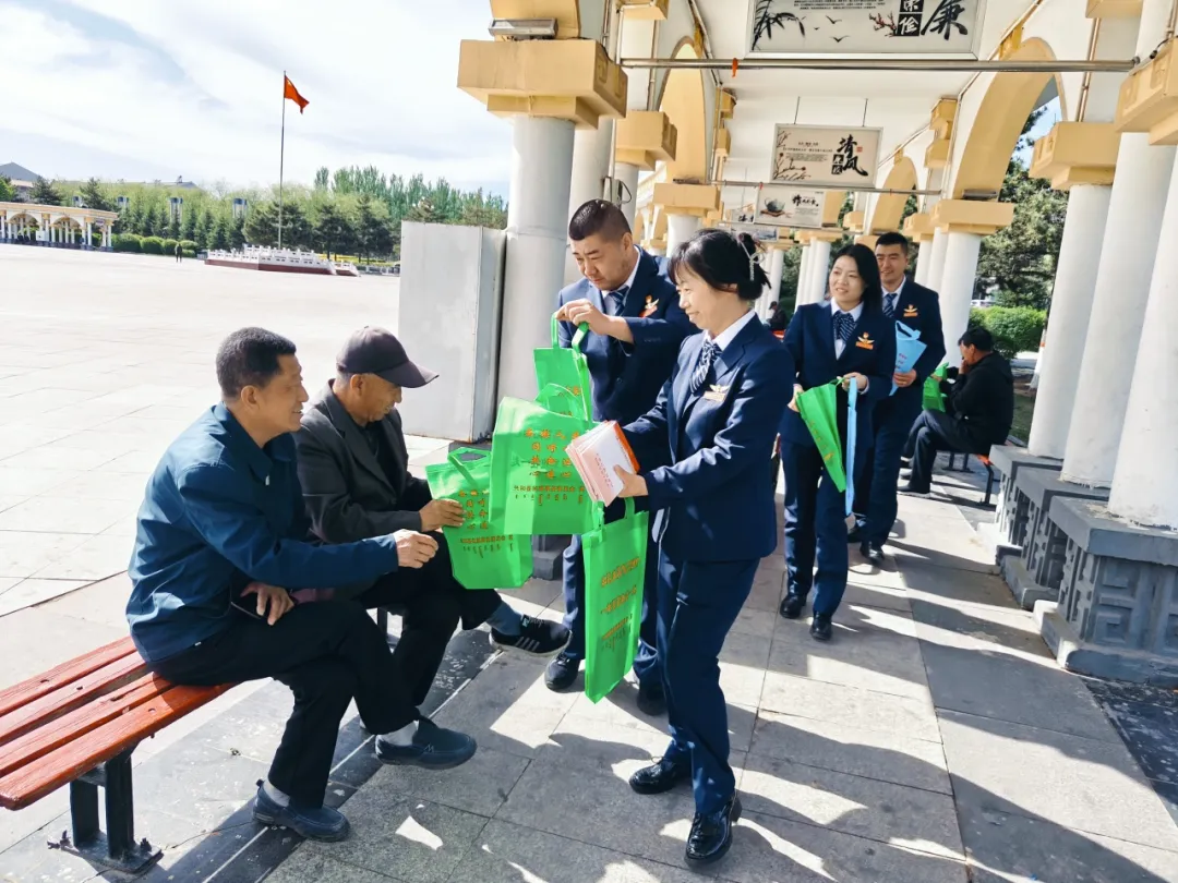 女人与公狍交酡女免费