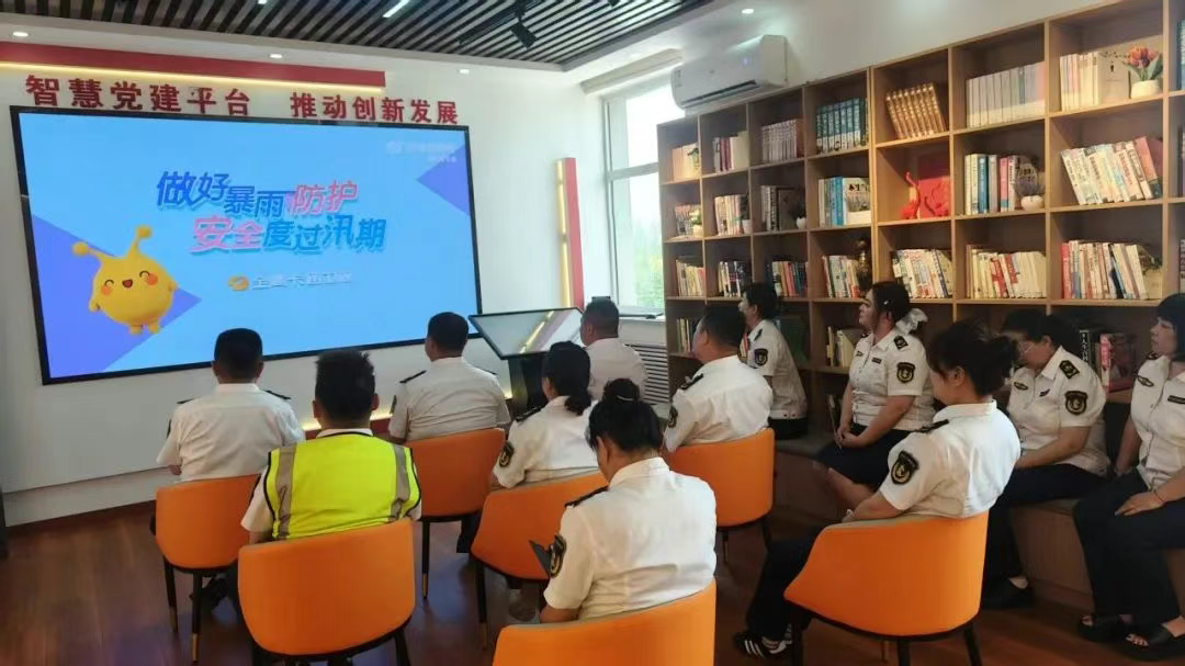 女人与公狍交酡女免费