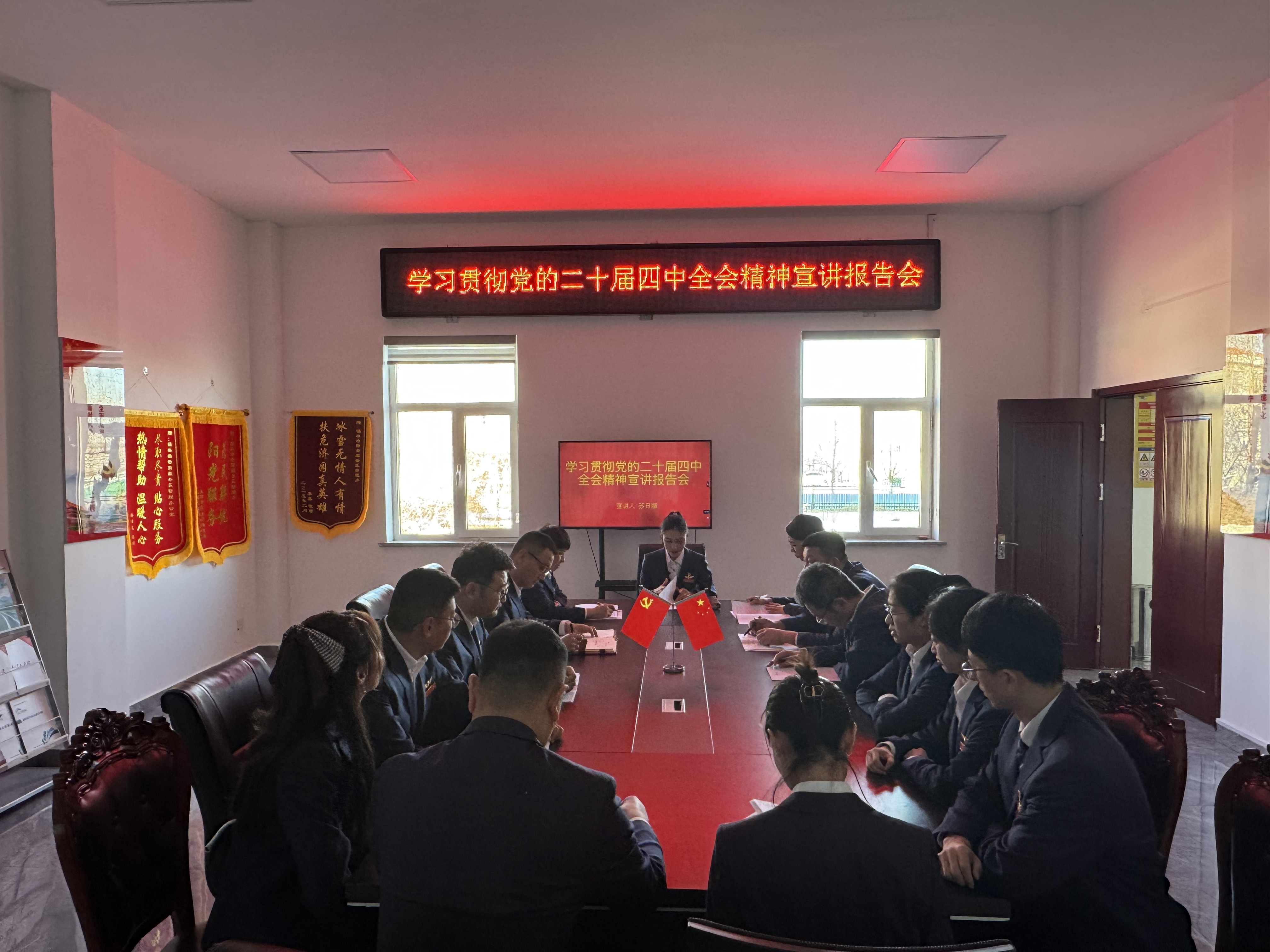 女人与公狍交酡女免费