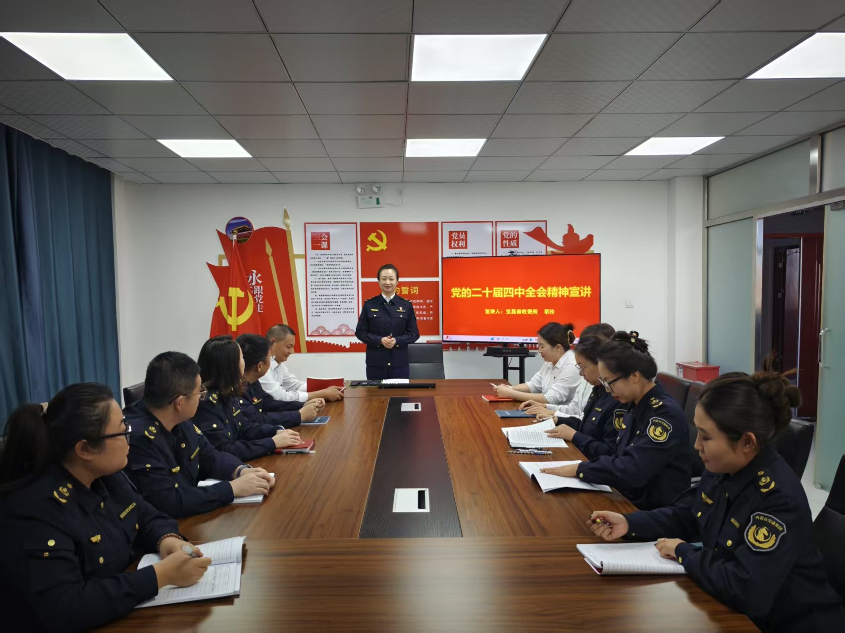 女人与公狍交酡女免费