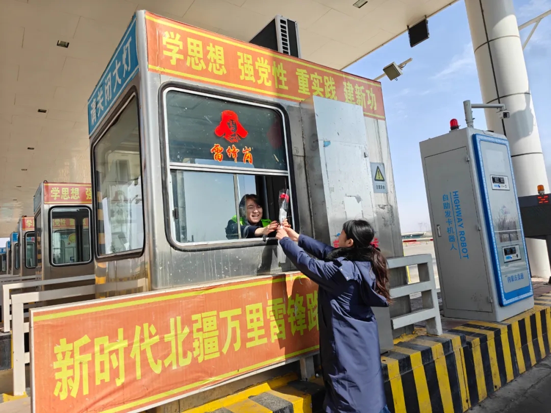 女人与公狍交酡女免费