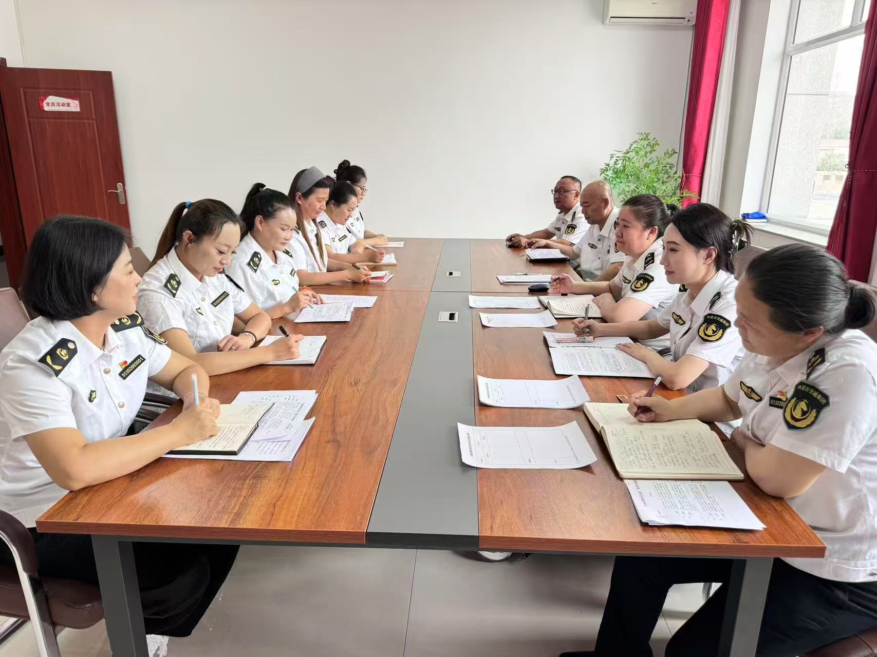 女人与公狍交酡女免费