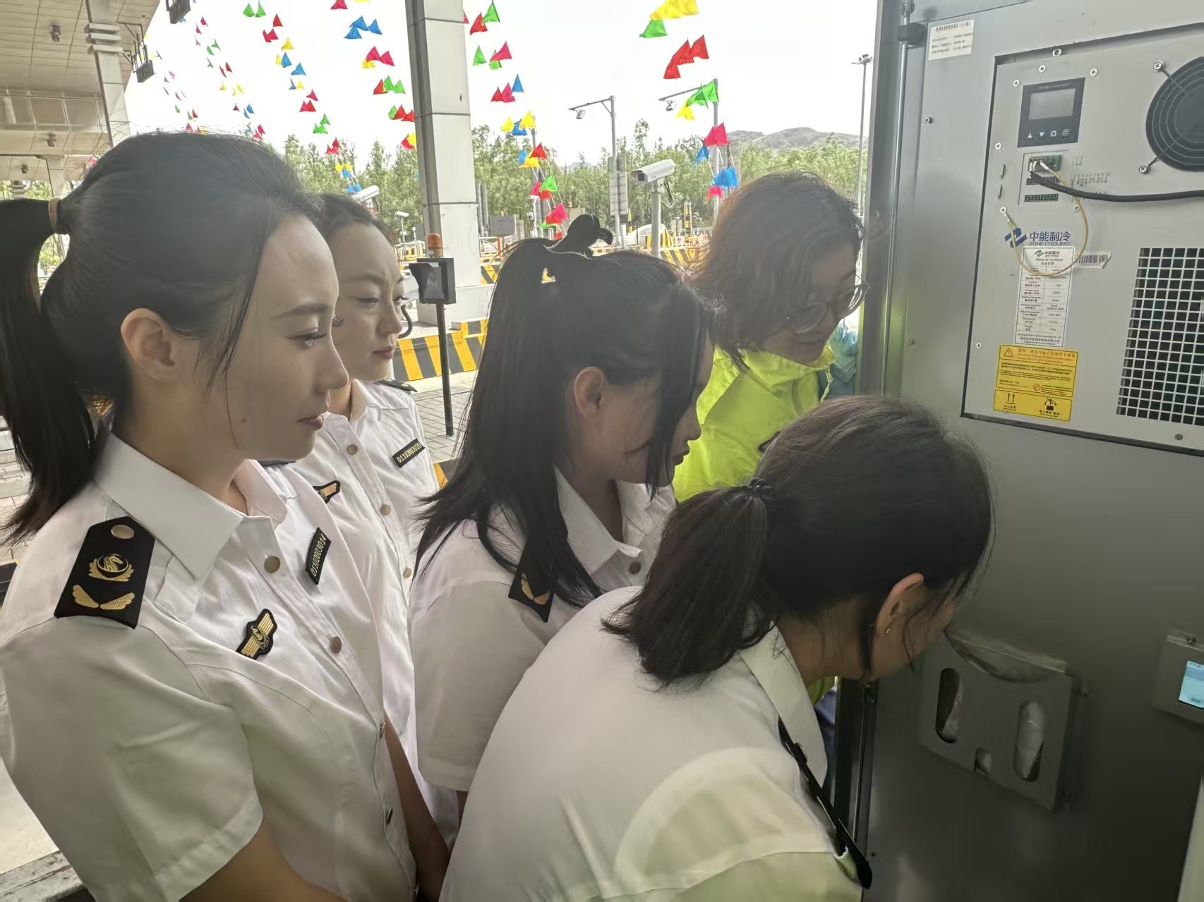 女人与公狍交酡女免费