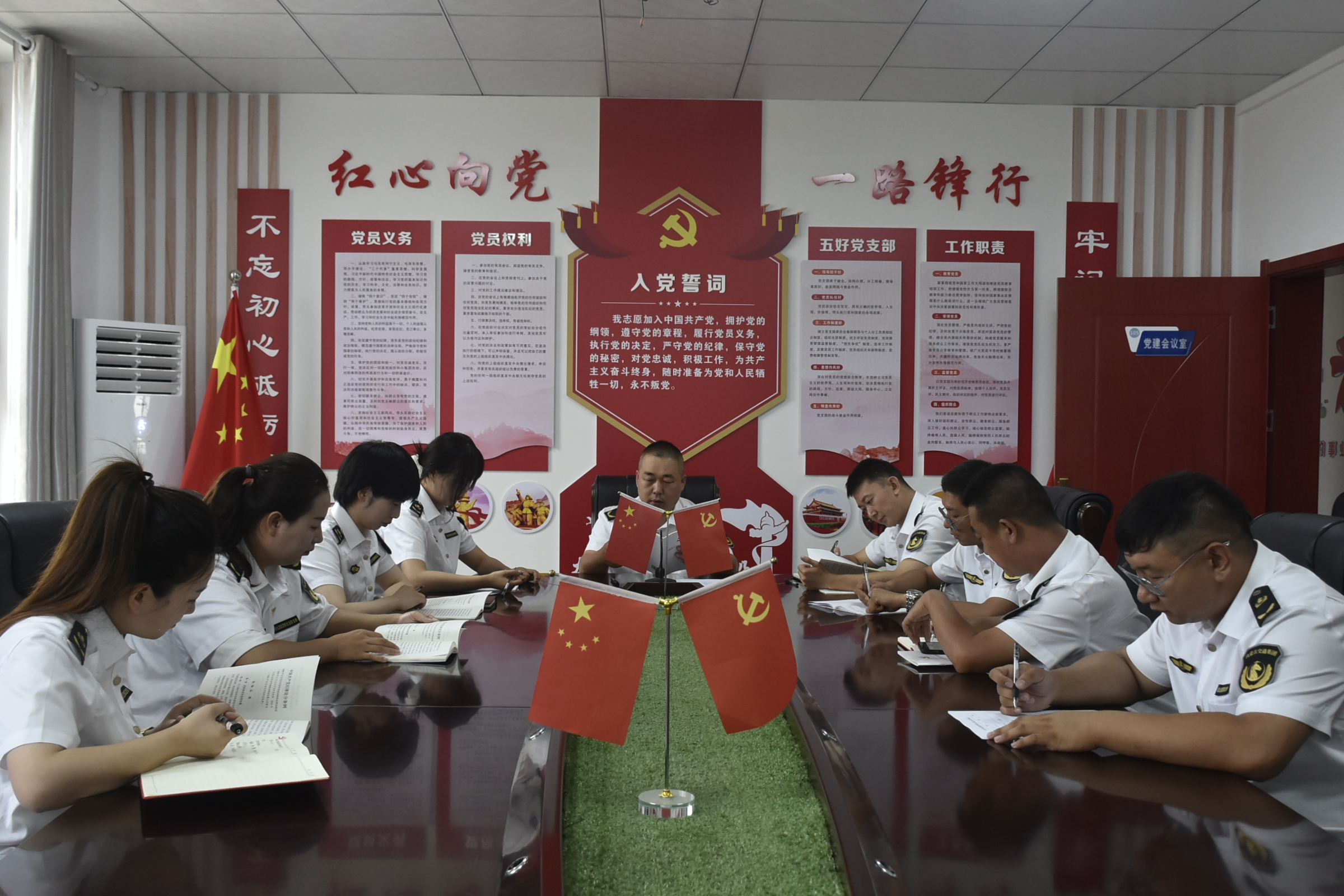 女人与公狍交酡女免费