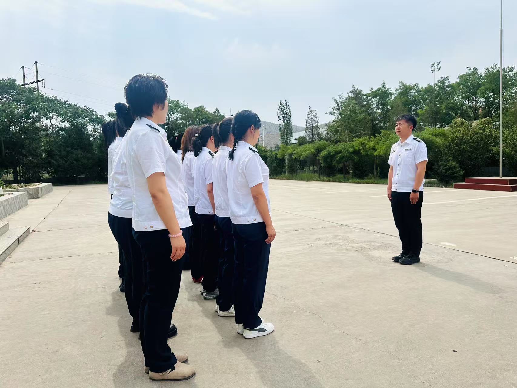 女人与公狍交酡女免费