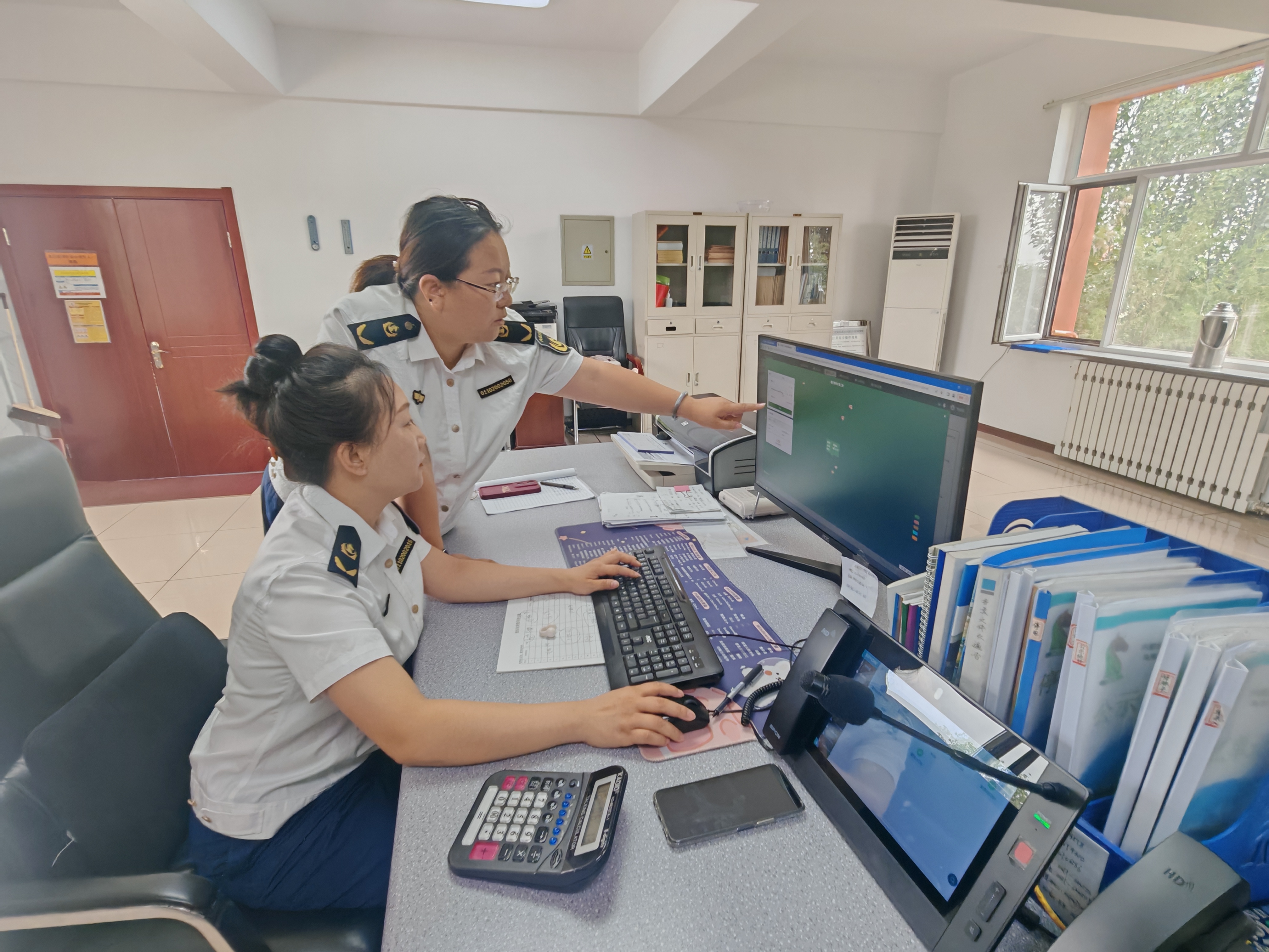 女人与公狍交酡女免费