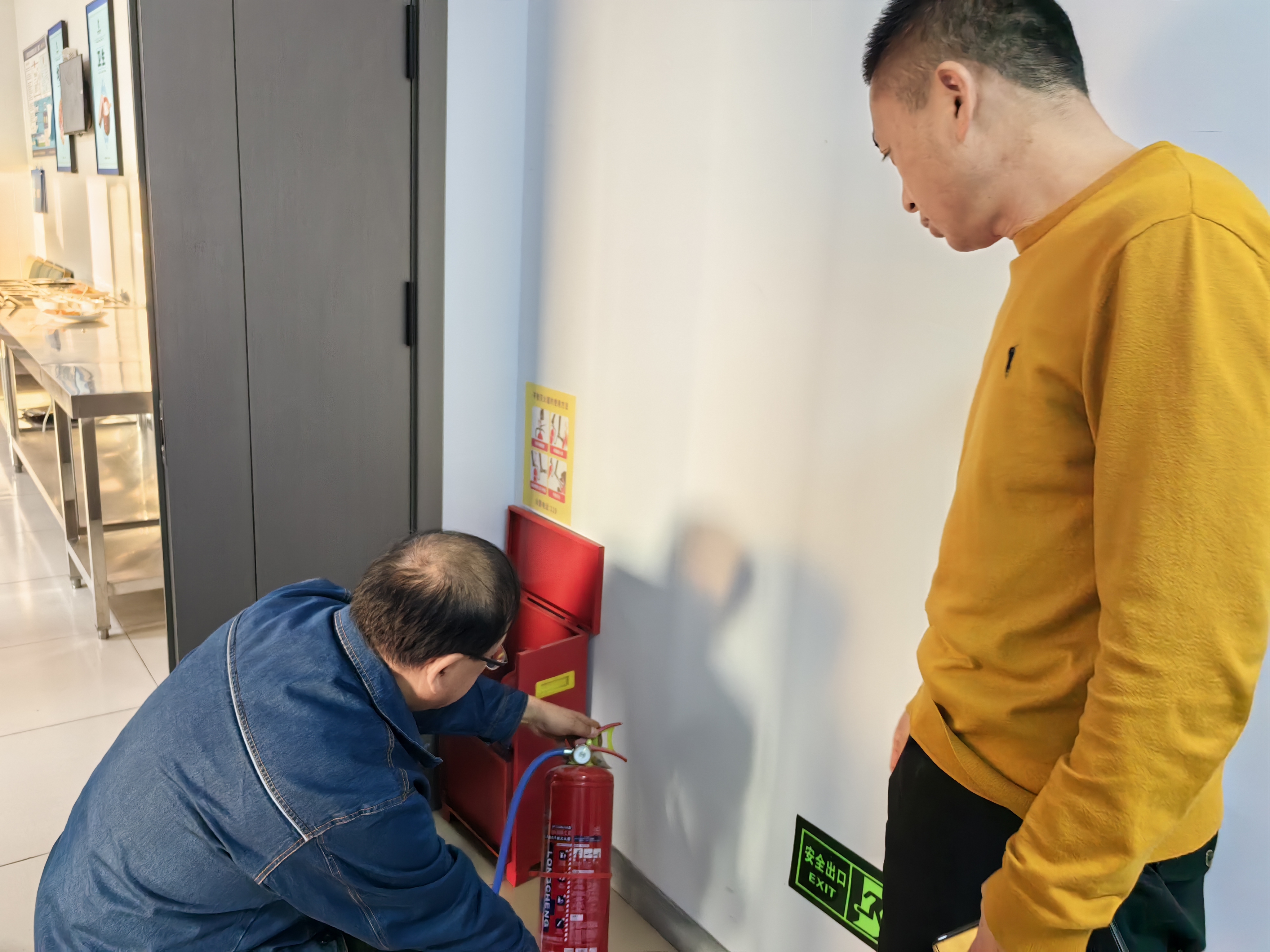 女人与公狍交酡女免费