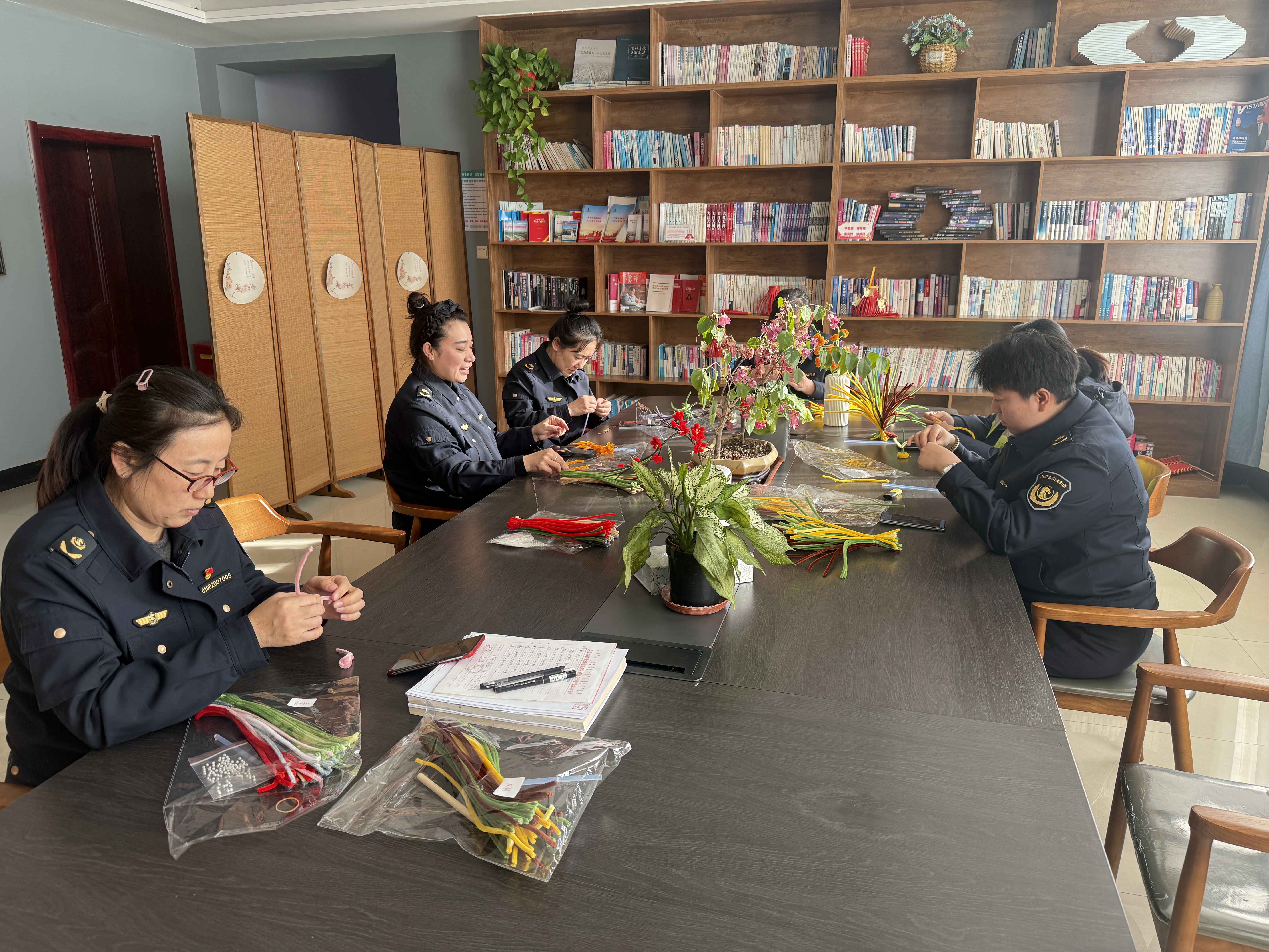 女人与公狍交酡女免费