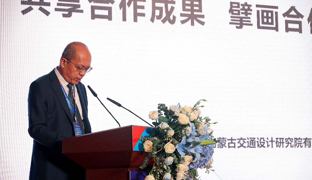 女人与公狍交酡女免费