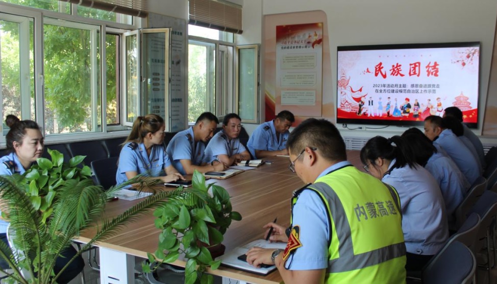 女人与公狍交酡女免费