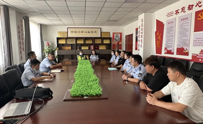 女人与公狍交酡女免费