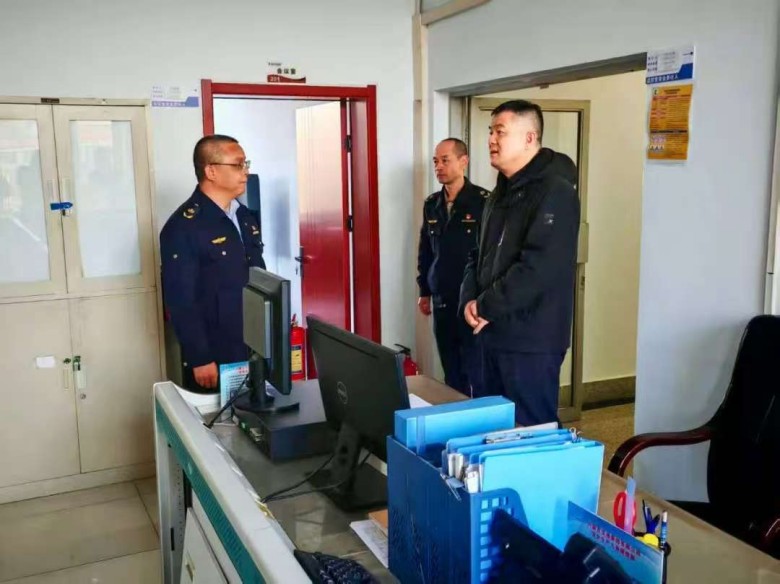 女人与公狍交酡女免费