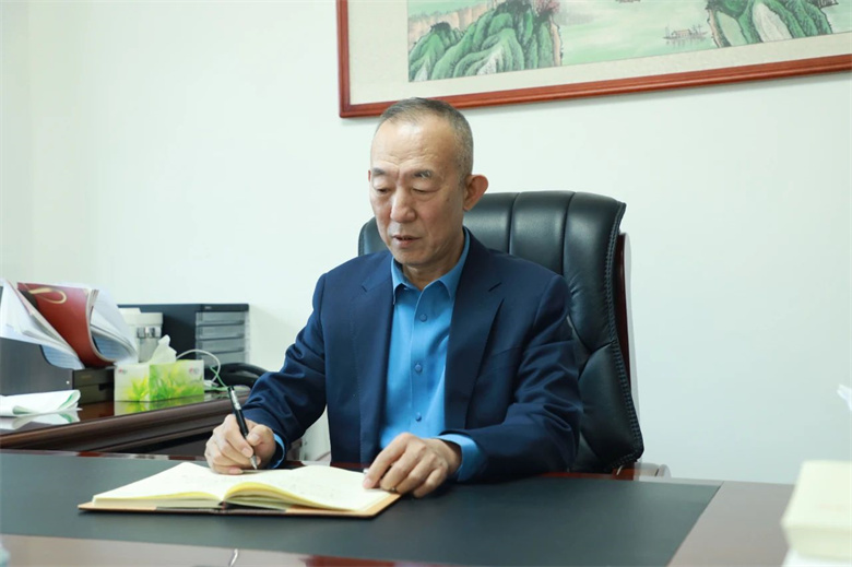 女人与公狍交酡女免费