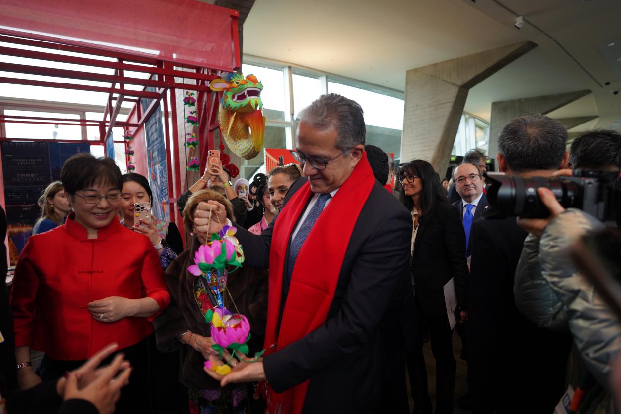 女人与公狍交酡女免费