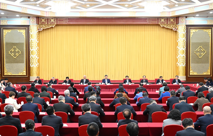 女人与公狍交酡女免费