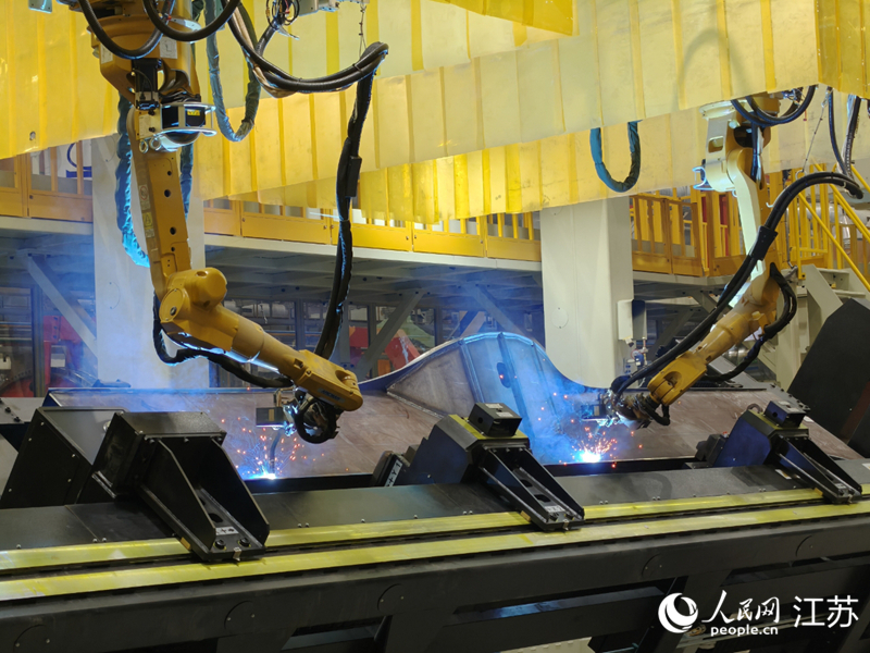 女人与公狍交酡女免费