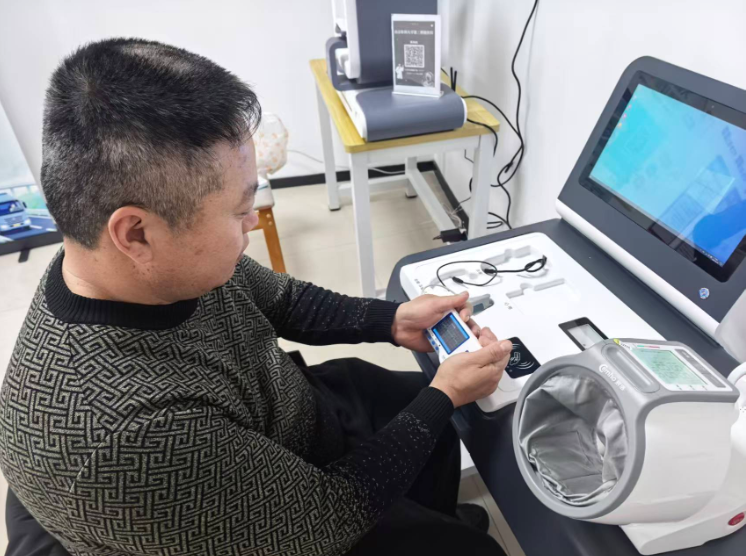 女人与公狍交酡女免费