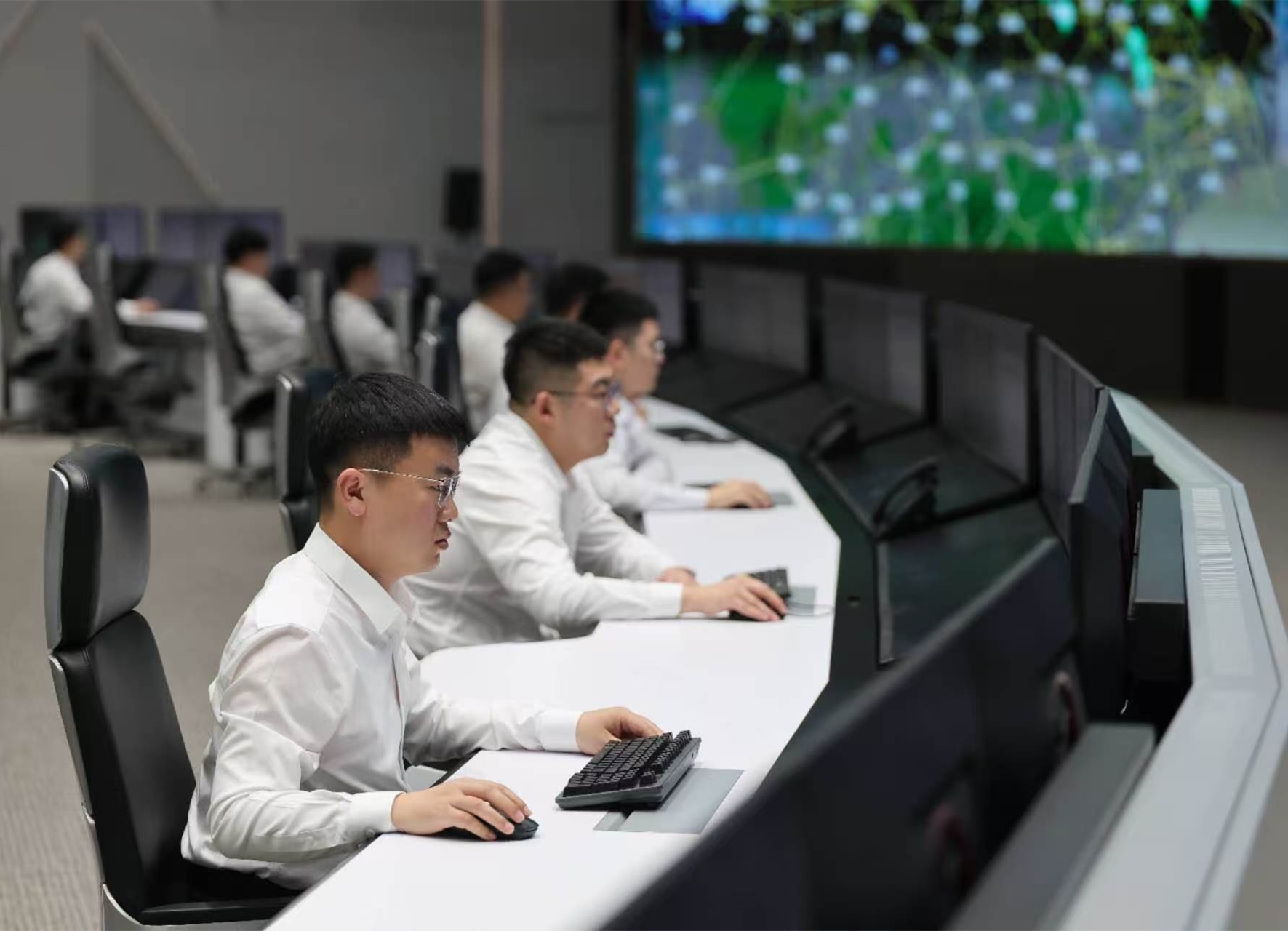 女人与公狍交酡女免费