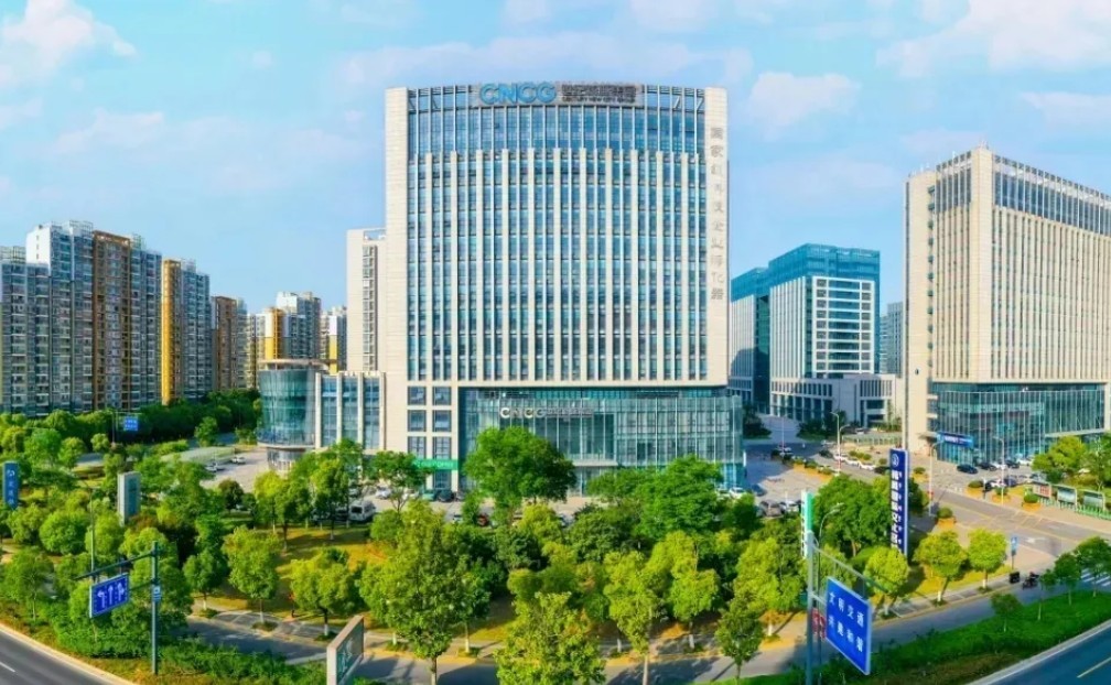 女人与公狍交酡女免费