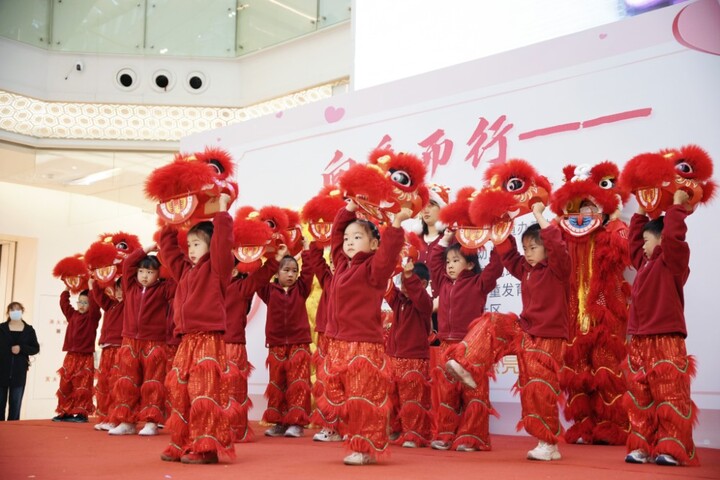 女人与公狍交酡女免费